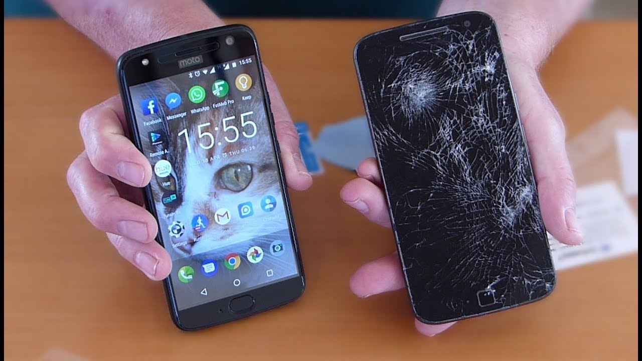 É possível trocar a tela quebrada do celular?